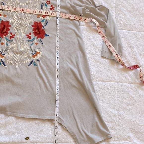 Living Planet embroidered tunic top size M - Picture 7 of 7